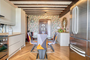 Kitchen- click for photo gallery